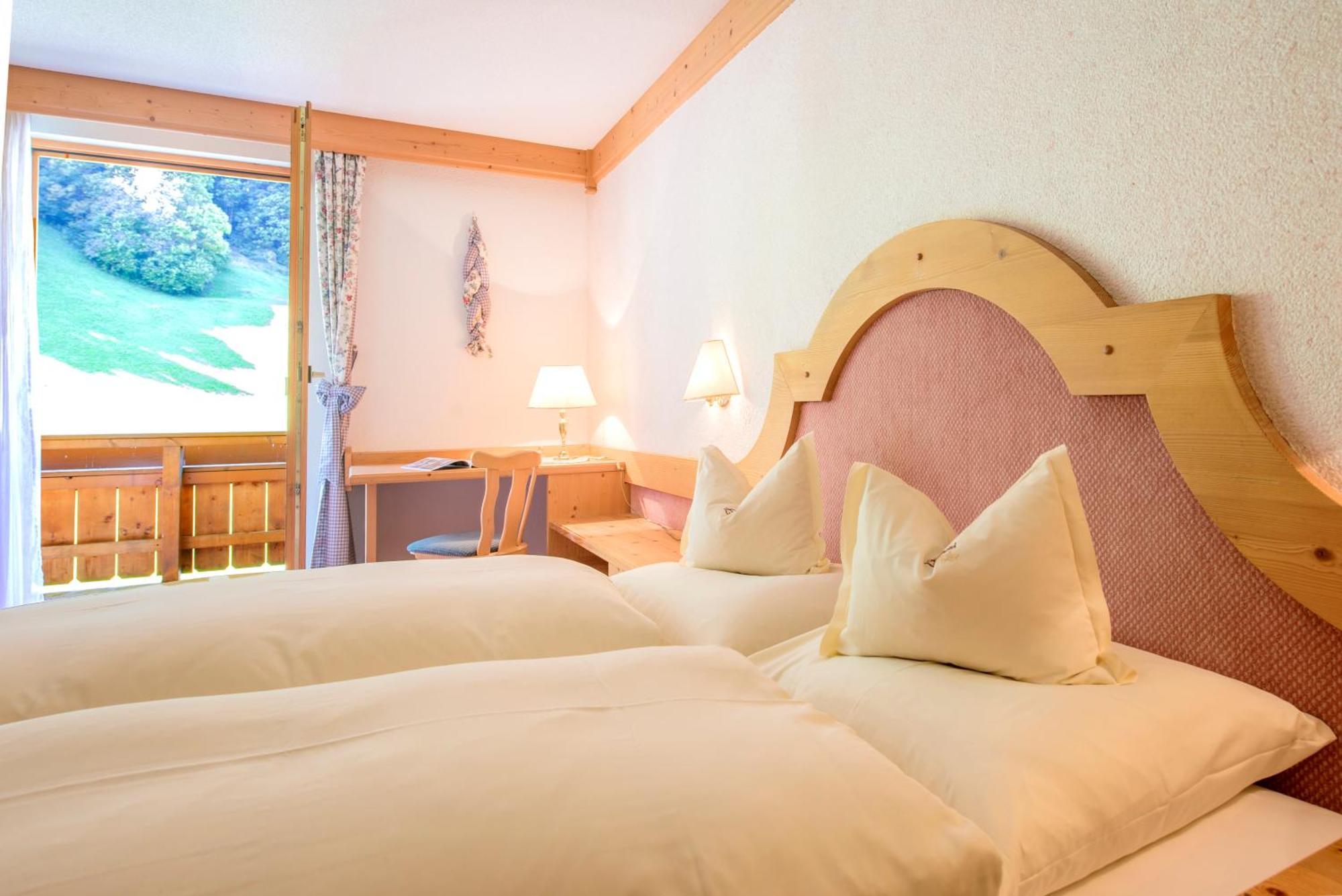 Landhotel Aelpili Gaschurn Exteriör bild