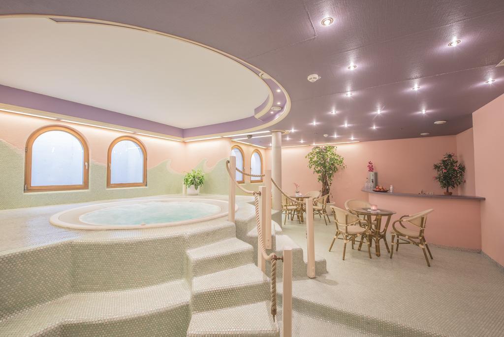 Landhotel Aelpili Gaschurn Exteriör bild
