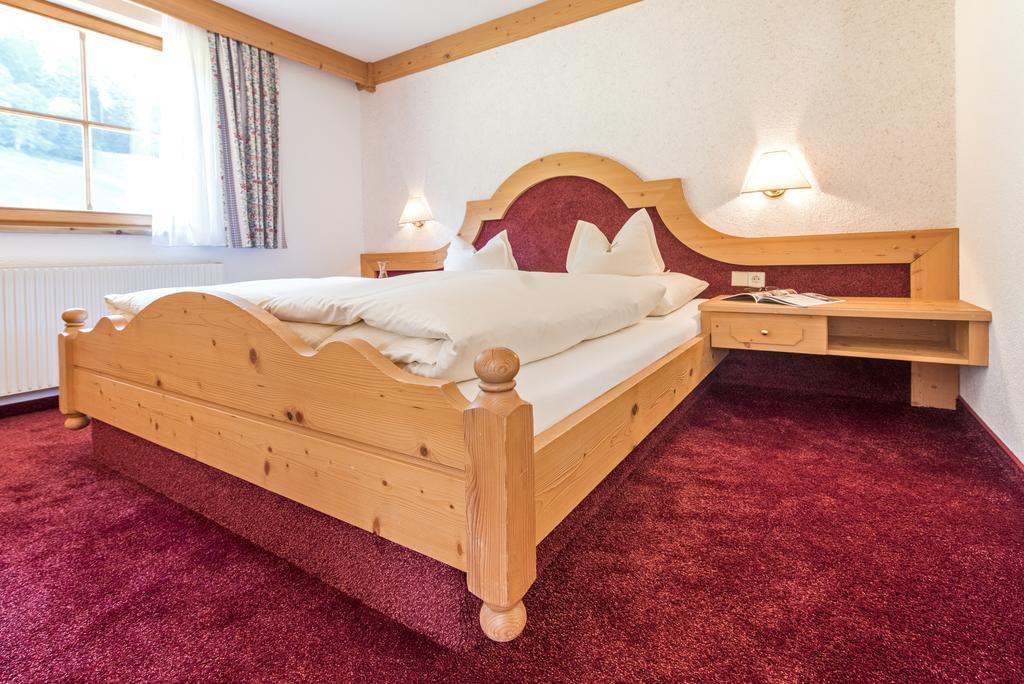 Landhotel Aelpili Gaschurn Exteriör bild
