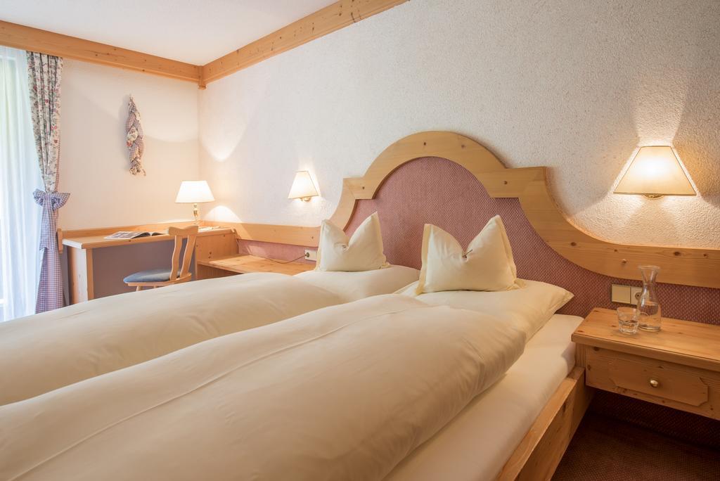 Landhotel Aelpili Gaschurn Exteriör bild